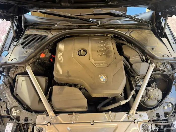 بي ام دبليو 420i كت m مديل 2026 18