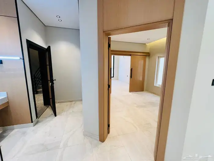 فيلا روف علوي للبيع تبوك حي الصفا موقع مميز 24