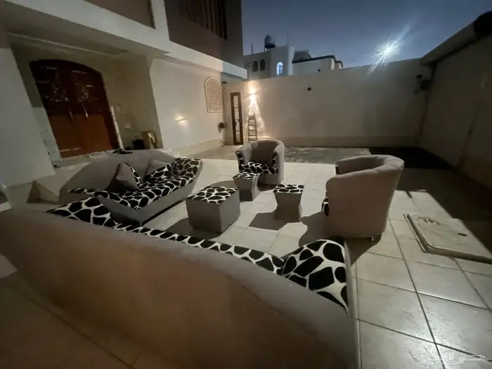 كنب وغسالة وأخرى 2