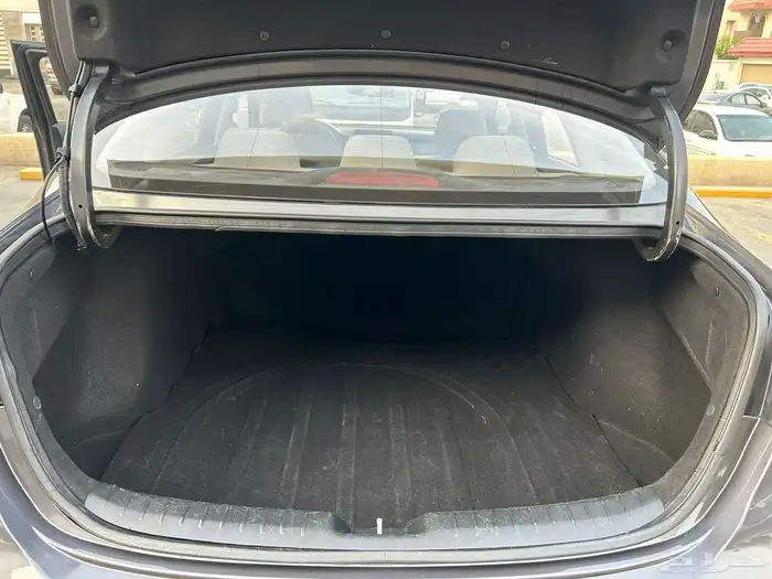 كيا سيراتو 10