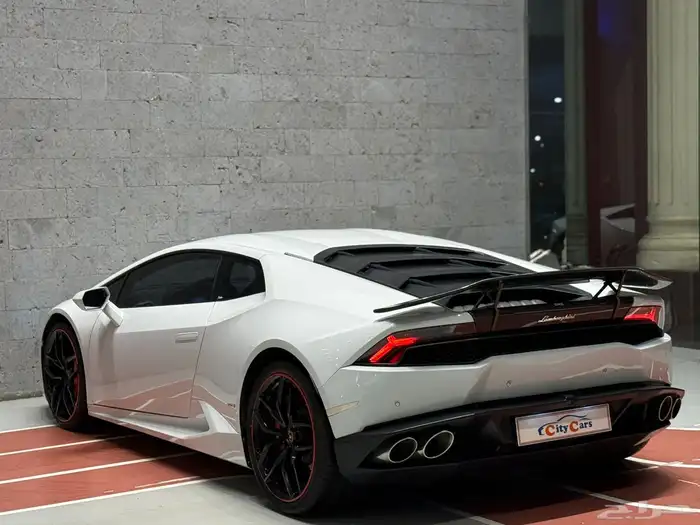 الموديل  2015 العداد  69الف النوع لامبورجيني هوركان 18