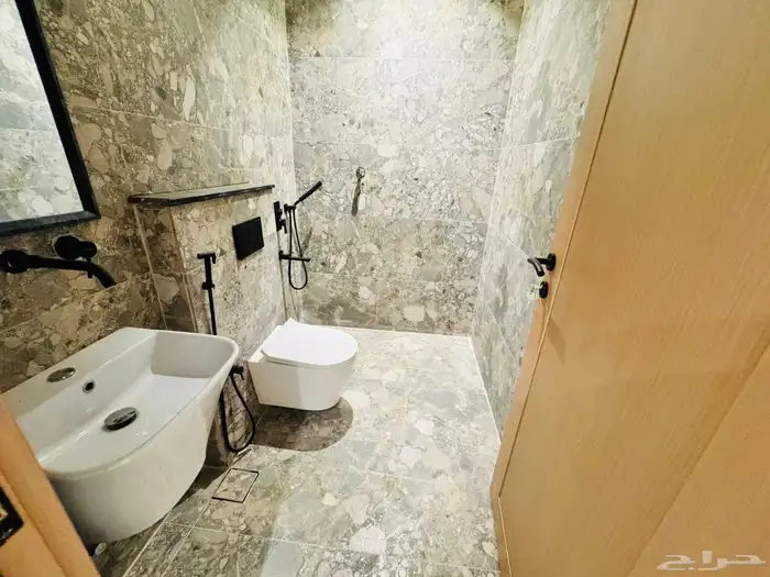 فيلا روف علوي للبيع تبوك حي الصفا موقع مميز 11