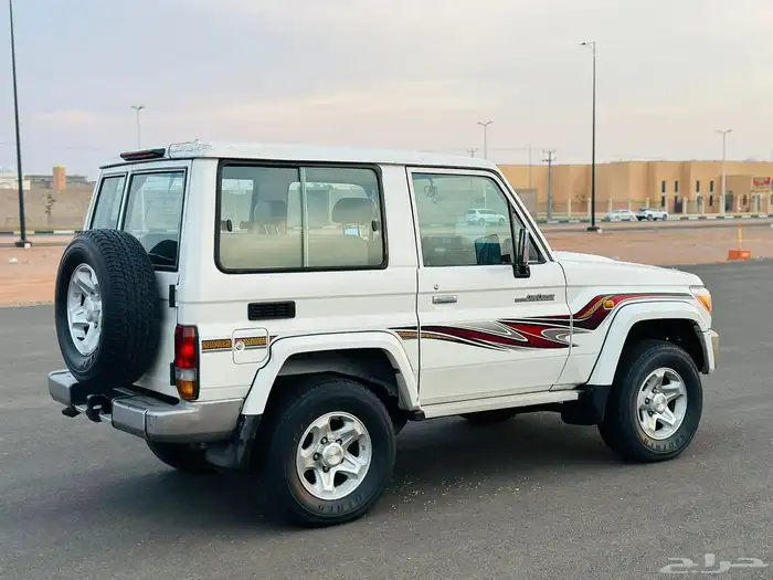 للبيع جيب ربع رفرف 2014الموتر للمستخدم 0