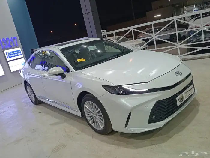 تويوتا كامري LE بنزين 2025 19