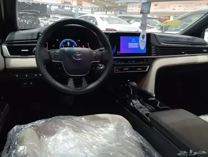 تويوتا كامري LE بنزين 2025 30