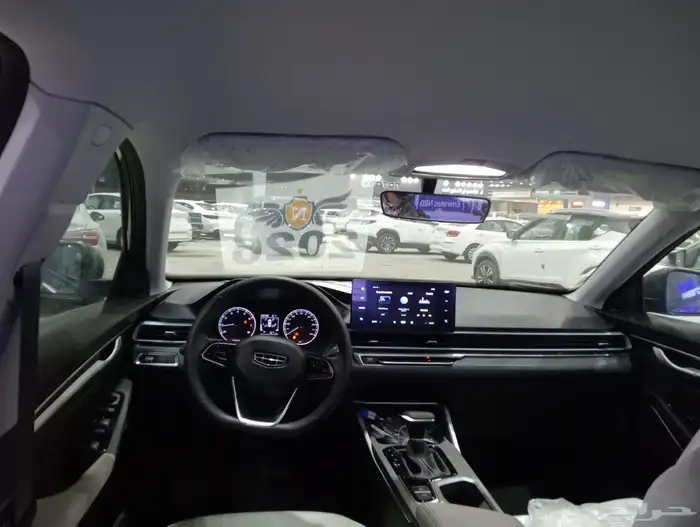 جيلي ام جراند نص فل 2026 GS. كاش دفعتين اقساط 4