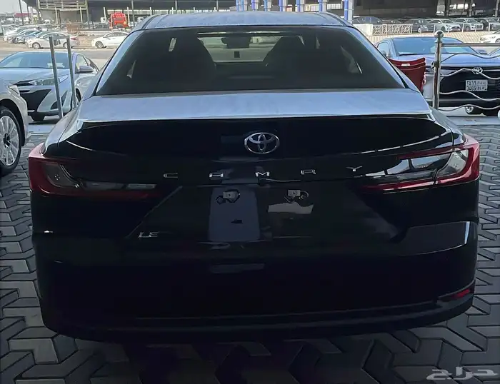 كامري عبداللطيف جميل اسود LE اصفار 2025 4