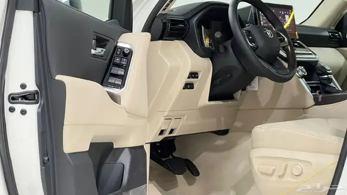 تويوتا لاندكروزر GX.R.2025.L5فل كامل تنفس طبيعي 6