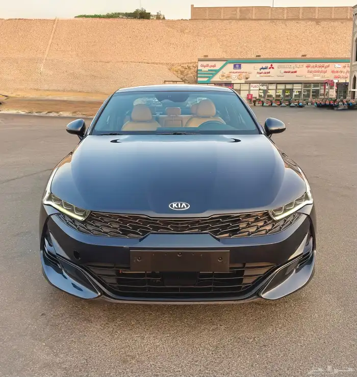 كيا K5 بنورما 2021 ماشيه 58 الف بحالة الوكاله للبيع 1