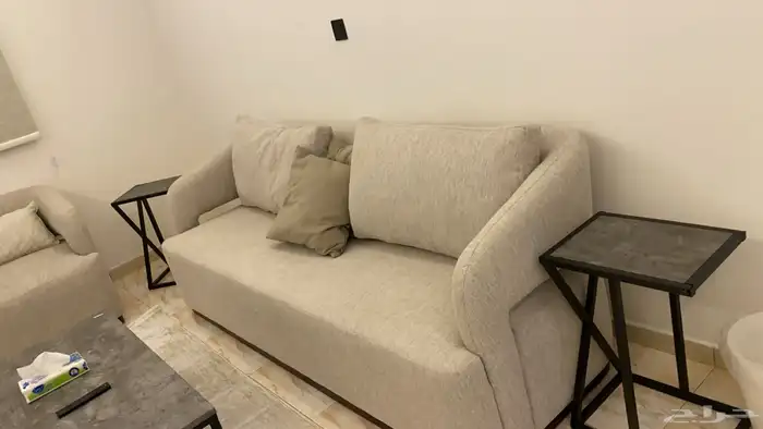 للبيع اثاث شقة في الرياض بحالة نظيفة جدا 3