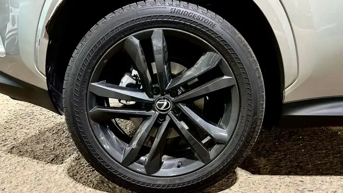 لكزس ( NX 350 ) 2025 11