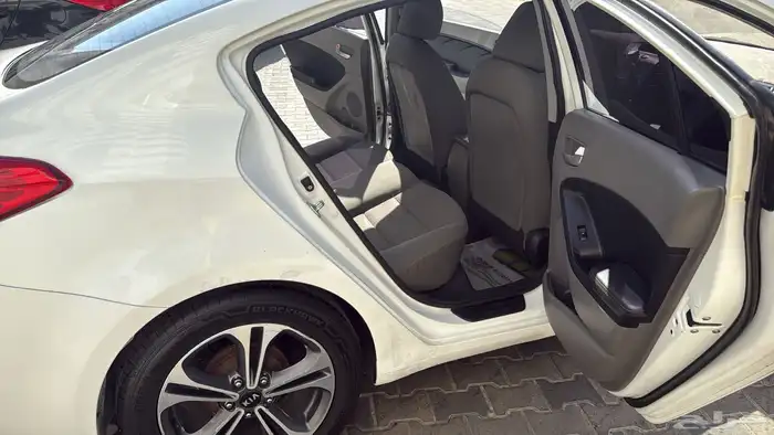 كيا سيراتو 2015 للبيع 2