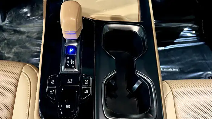 لكزس ( NX 350 ) 2025 13