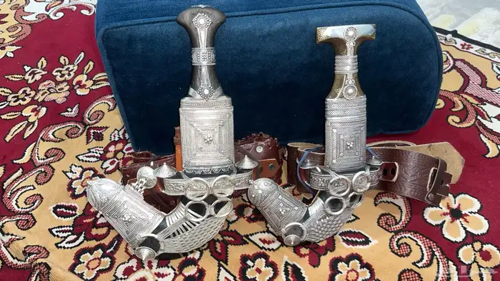 خناجر للبيع 1