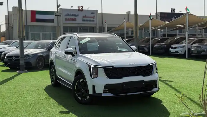 كيا سورنتو ديزل 4X4 2025 بحالة ممتازة 0