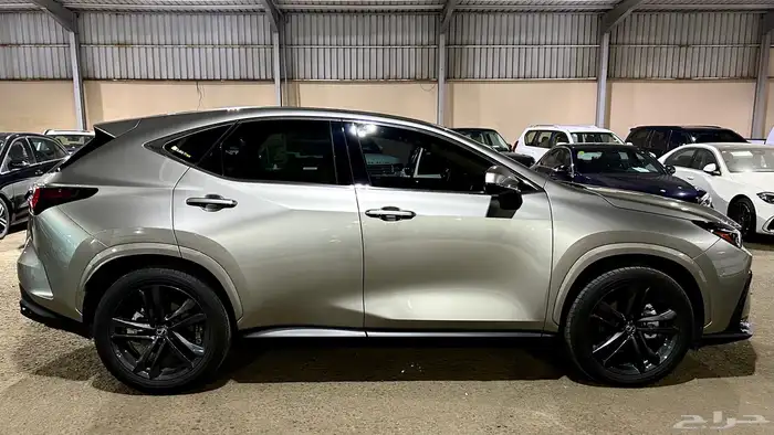 لكزس ( NX 350 ) 2025 10