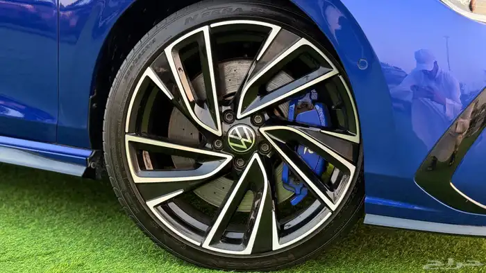 فوكس واجن جولف آر 2023 خليجي بحالة ممتازة 2
