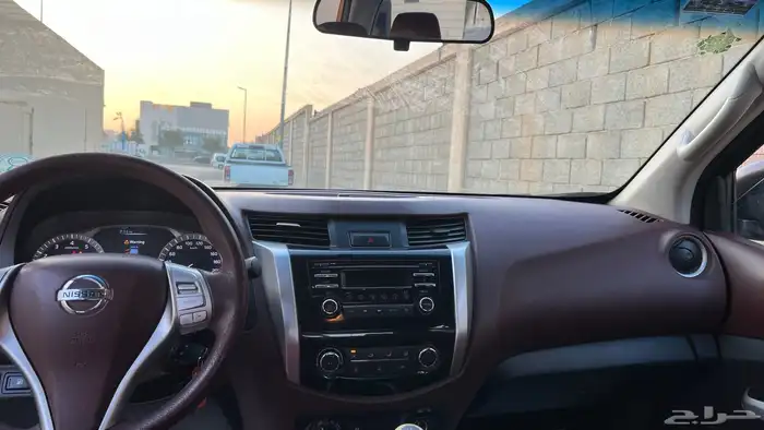 للبيع نفارا 2016 بنزين 5