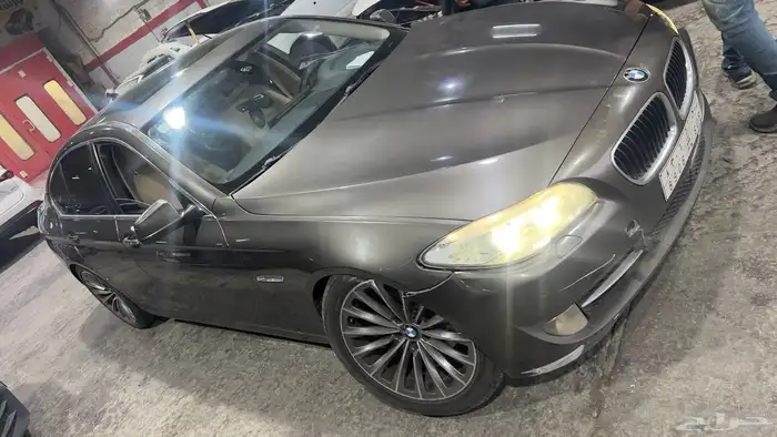 سيارة بي ام 520 1