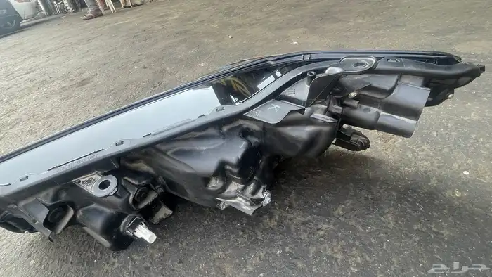 للبيع شمعه كامري 2025 فل كامل عدستين 3