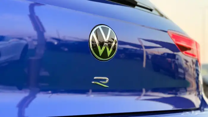 فوكس واجن جولف آر 2023 خليجي بحالة ممتازة 7