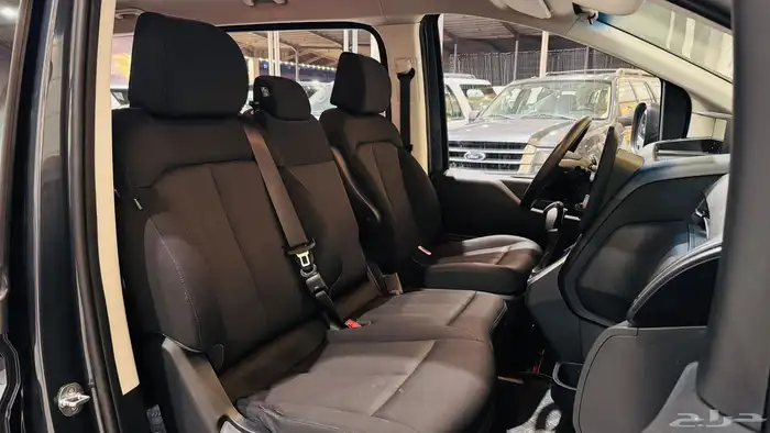 هيونداي ستاريا 2022 فل ( عرض خاص ) 3