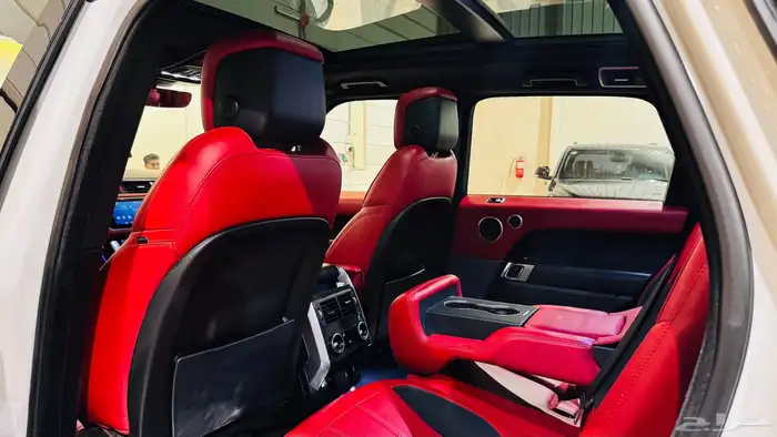 رنج روفر سبورت 2020 ( بحالة ممتازة ) 8