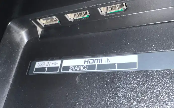 أرخص تلفزيون55بوصة من شركة LG SMART 4K بسعر 1100 3