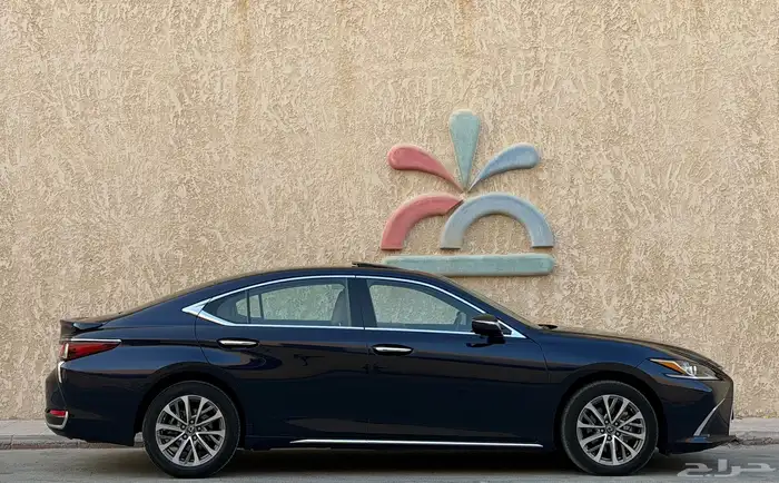 لكزس ES250 موديل 2023 4