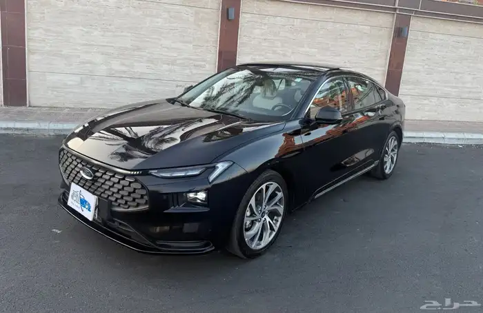 فورد_توروس_2023_تيتانيوم 36