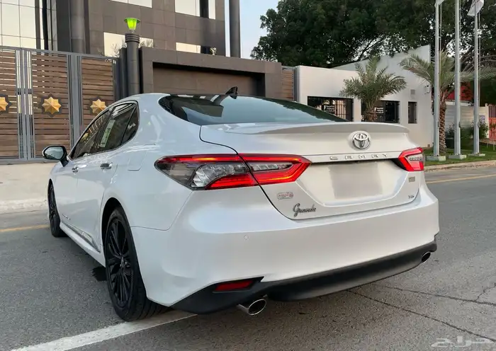 تويوتا - كامري - 2023 - سعودي 3