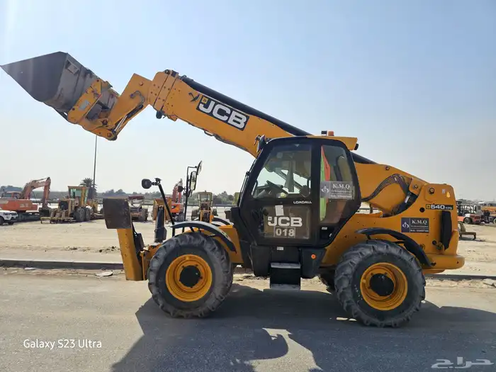 رافعه تلسكوبيه جي سي بي 0