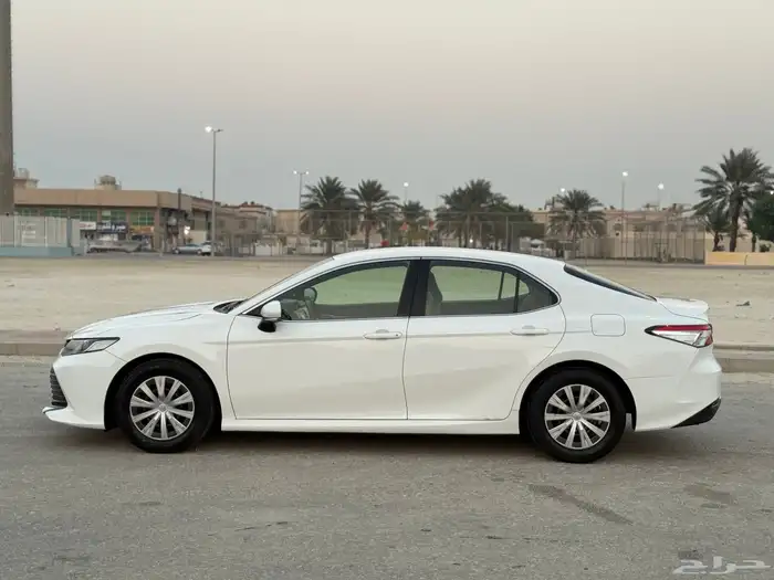 تويوتا كامري 2020 سعودي قمه بنضافه مالك واحد 1