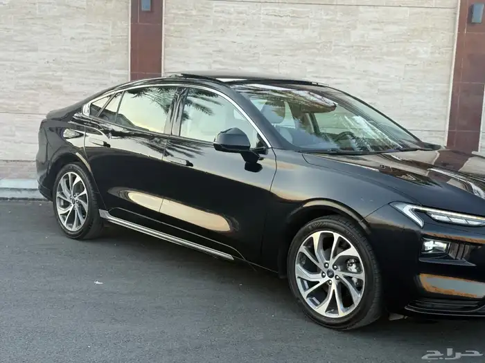 فورد_توروس_2023_تيتانيوم 12