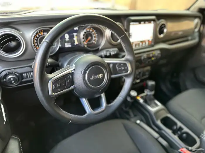 رانجلر صحارى V6 ماشي 33 الف فقط بحاله الوكاله 26