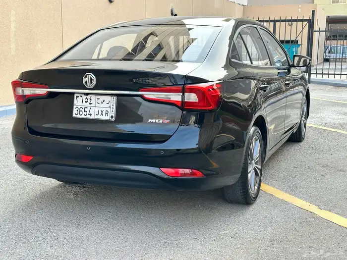 أم جي 5 فل كامل 2023بحالة ممتازة 7