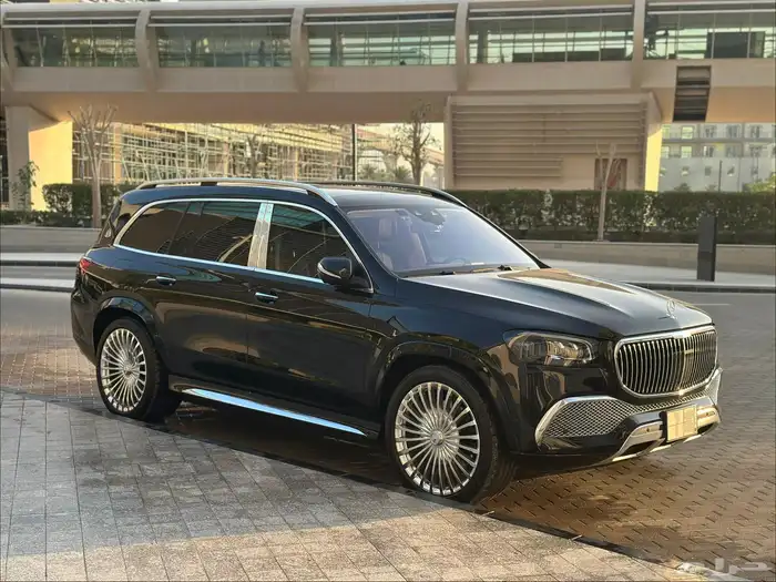 GLS600 MAYBACH 2023 مخزن 3