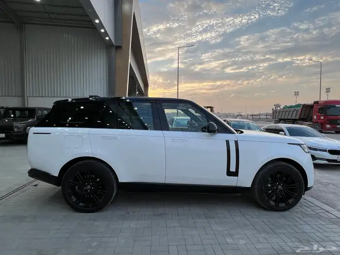 رنج روفر فوج HSE موديل 2022 4