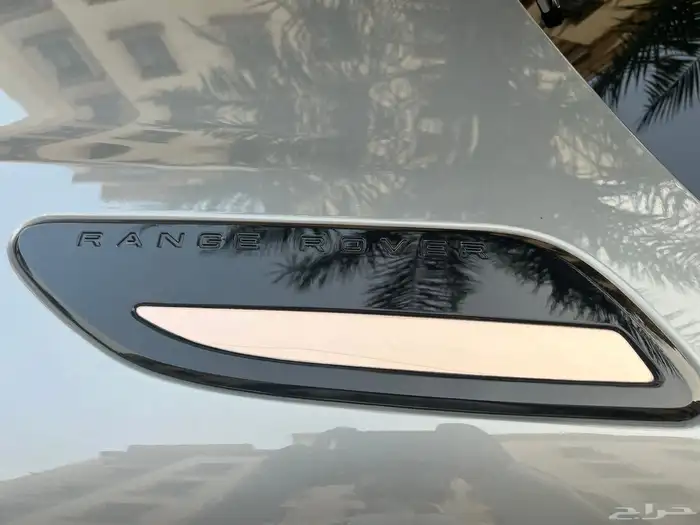 لاندروفر 2025 فيلار p250 مالك اول ممشى 21 الف بحالة الجديد 33