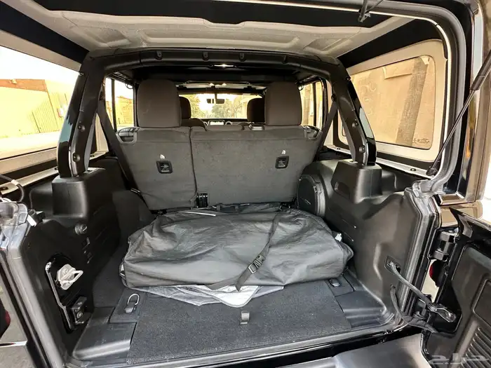 رانجلر صحارى V6 ماشي 33 الف فقط بحاله الوكاله 27