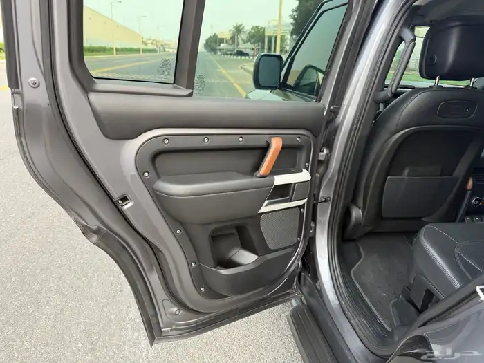 ديفندر HSE P400 2020 - ناغي سعودي 13