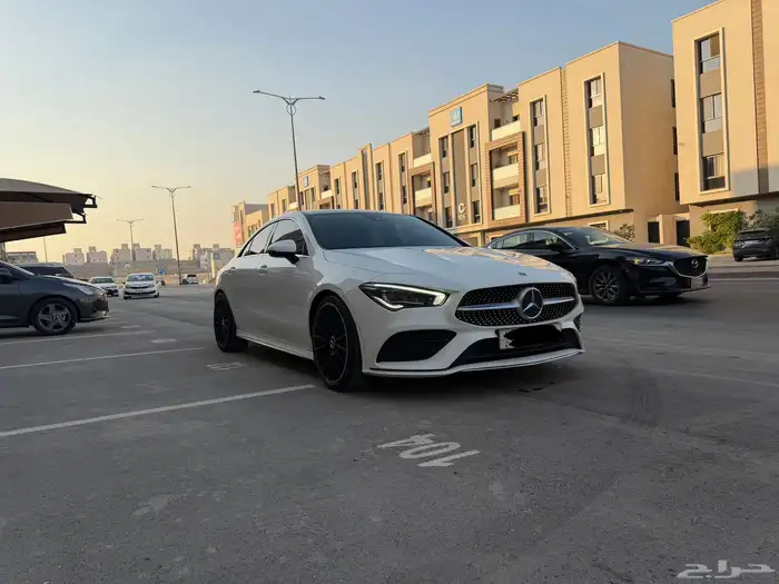 للبيع مرسيدس cla250 4