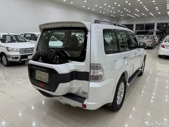 ميتسوبيشي باجيرو 2017 فل كامل مكينه 3800 5