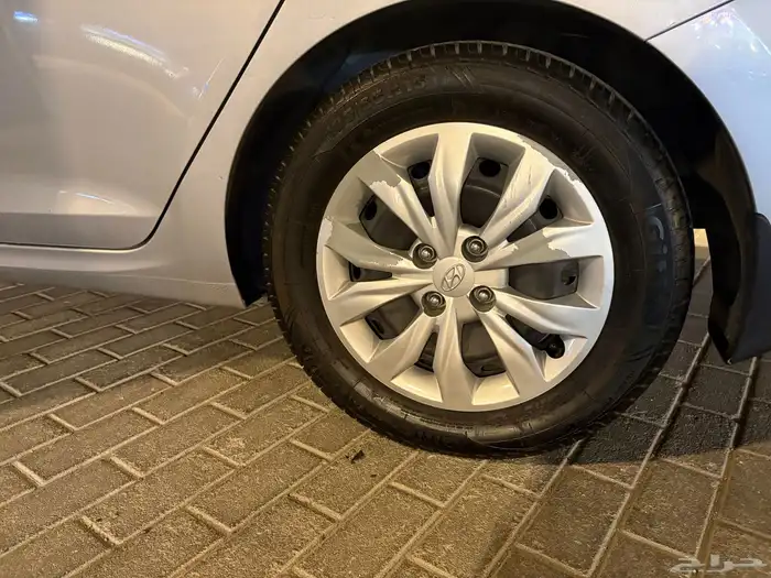 أكسنت 2020 نظيفة جد ا   استعمال شخصي   ممشى 99 ألف 10