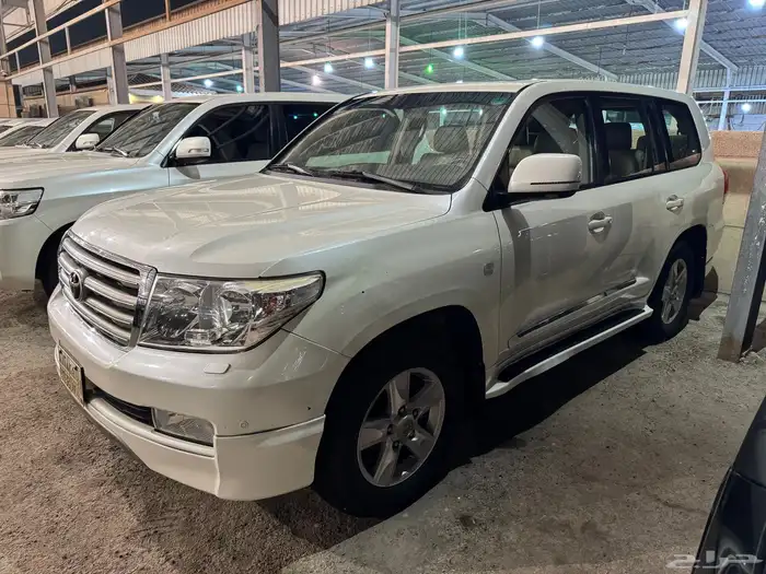 للبيع لاندكروزر فكسار موديل 2010 0