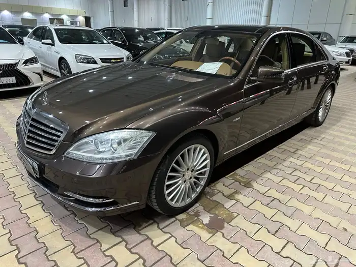 مرسيدس S500 موديل 2011 فل كامل 1
