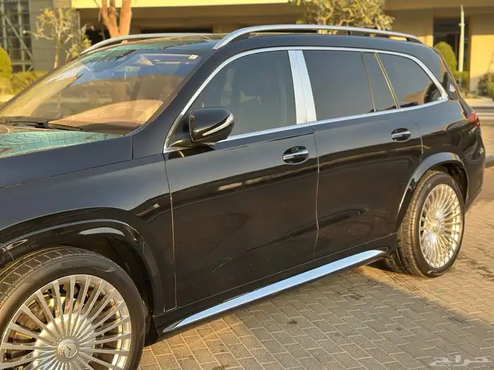 GLS600 MAYBACH 2023 مخزن 10