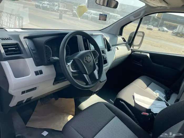 تويوتا باص بضاعة سقف عالي باب منفصل موديل 2026 ديزل 9