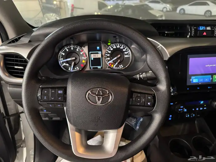 للبيع هايلوكس 2025 اصفار سعودي 10