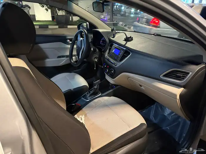 أكسنت 2020 نظيفة جد ا   استعمال شخصي   ممشى 99 ألف 5